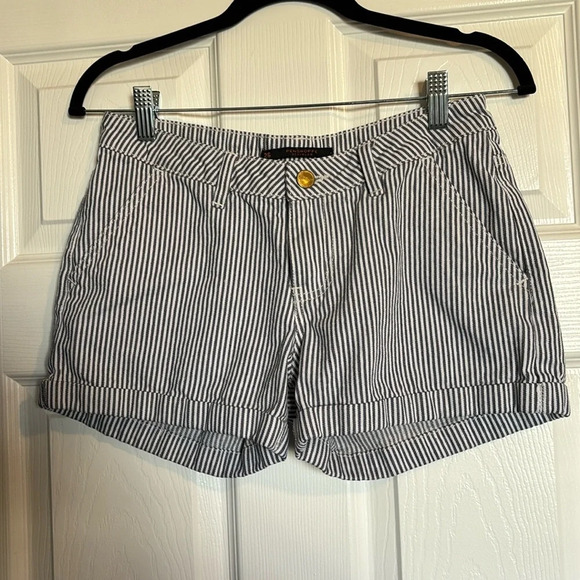 Penshoppe women’s white and blue striped shorts size 26 - Picture 1 of 9
